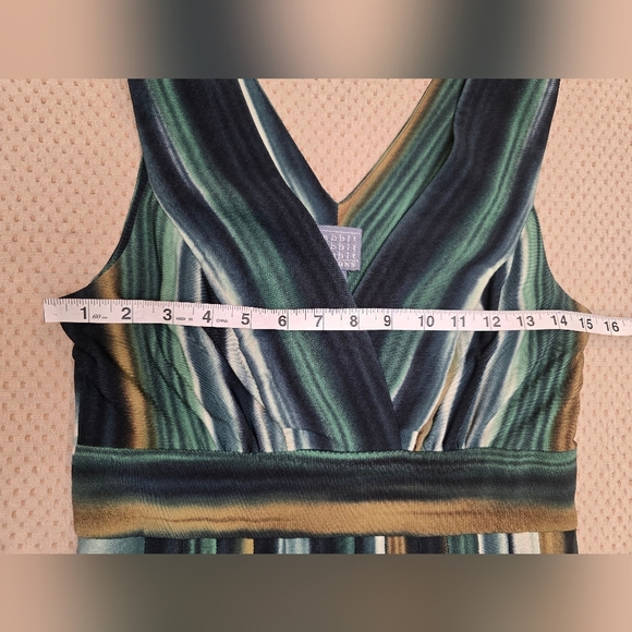 Rabbit Rabbit Rabbit Designs Green Striped Dress Size 6 V-Neck Stretch - Picture 7 of 8